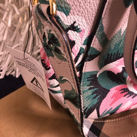 ⚜️RARE⚜️ Burberry Floral-print Buckle Tote - Picture 3 of 5